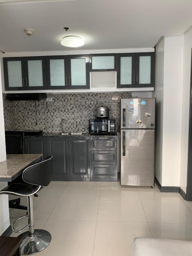 1 Bedroom With Balcony, Fully Furnished Overlooking Manila Bay At Birch Tower, Malate, Manila Exteriör bild